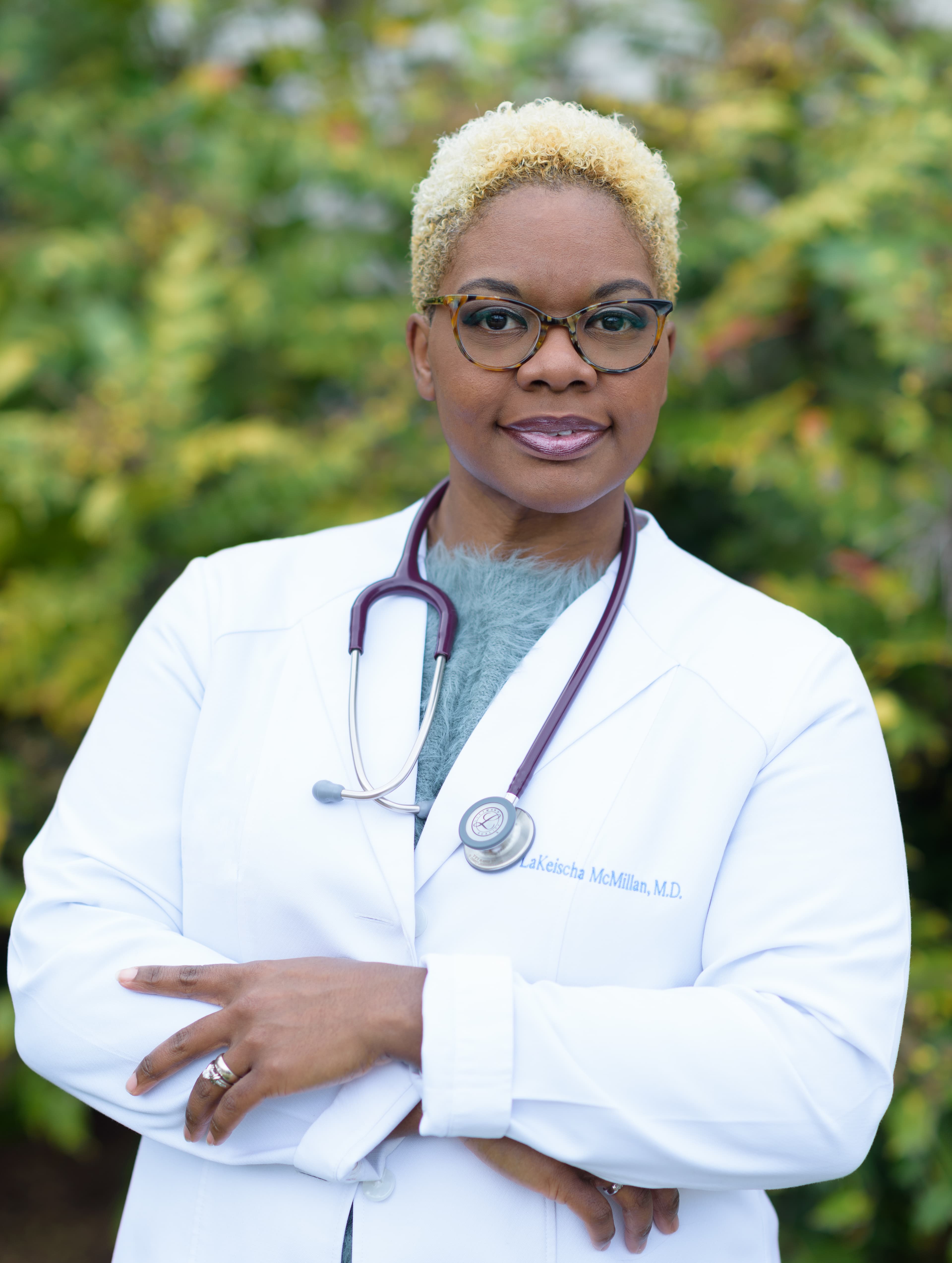 Dr. LaKeischa McMillan, MD, Integrative OB-GYN